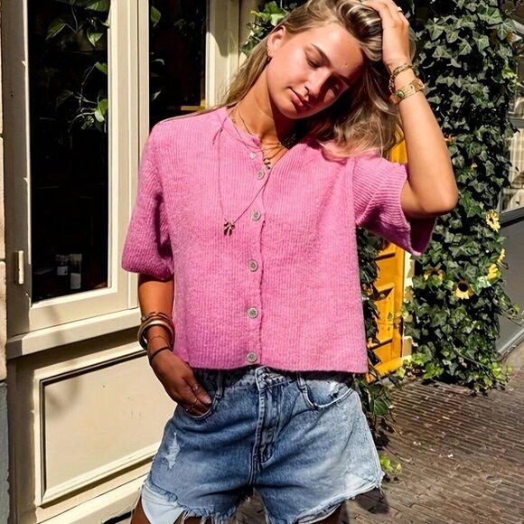 Hot Pink Casual Women's Front Button Short-Sleeved Knitted sweater Cardigan - Picture 4 of 6